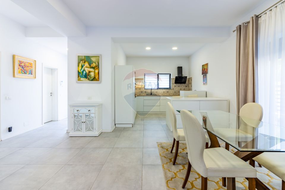 House / Villa with 5 rooms for sale, Laguna Albastra, str. Farms