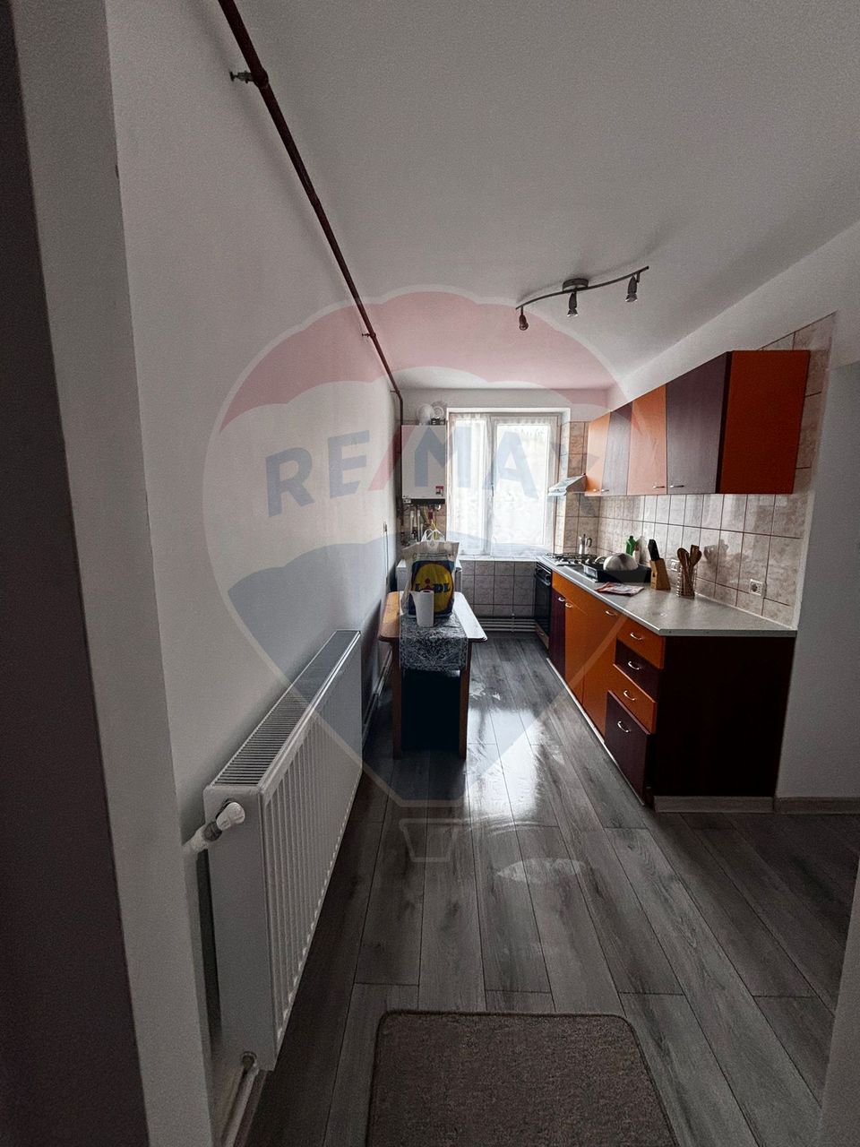 Apartament cu 2 camere de vânzare în zona Central
