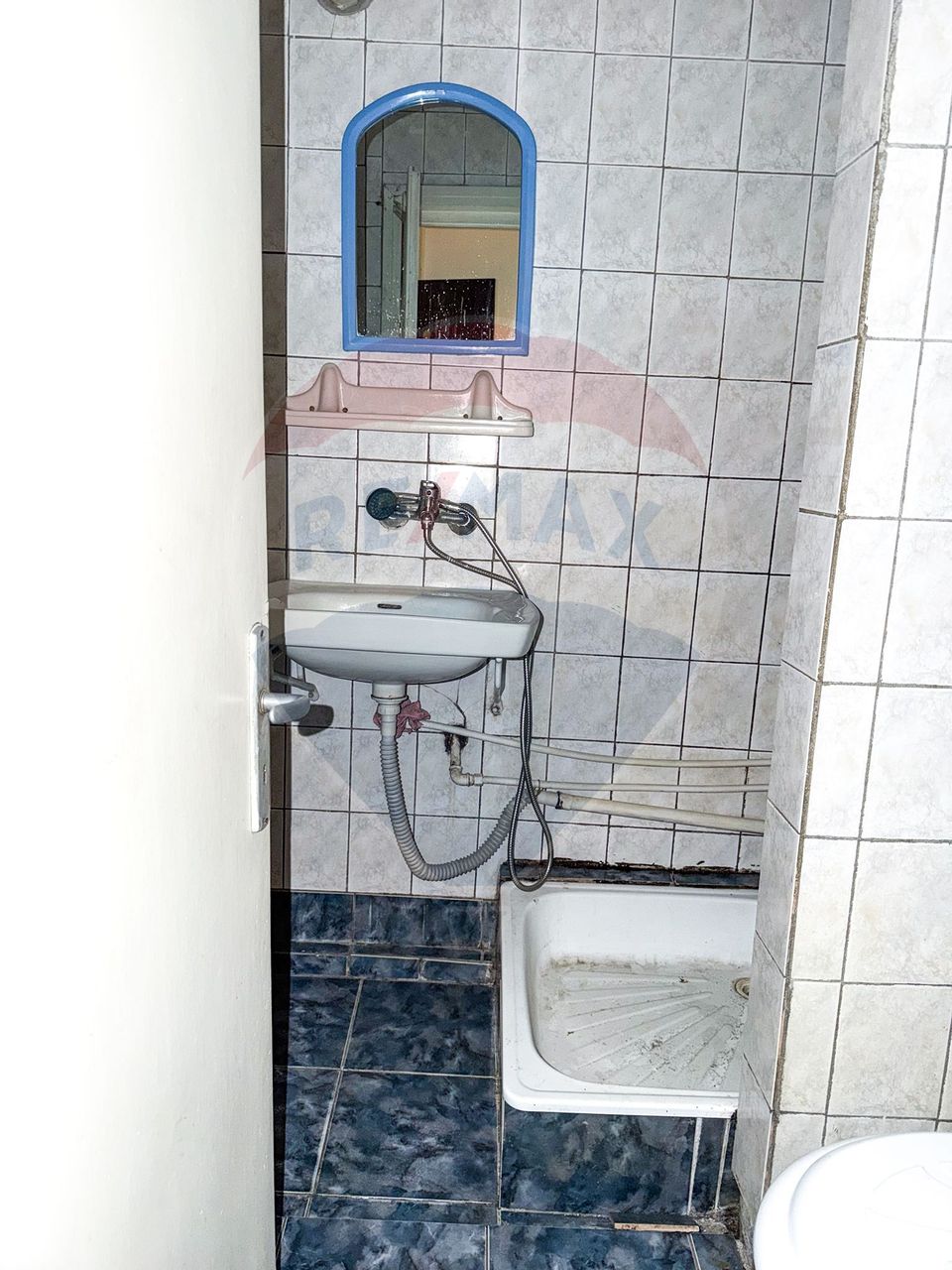 Garsoniera de închiriat- Calea Bucuresti