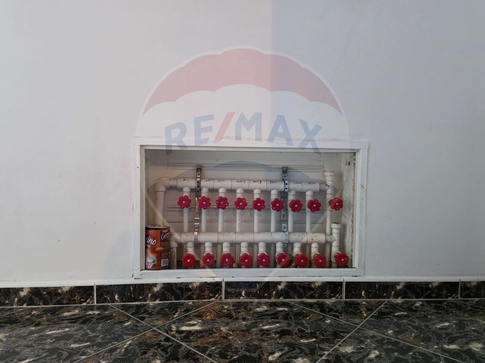 De vanzare casa solida cu teren generos si acces facil Lespezi Bacau