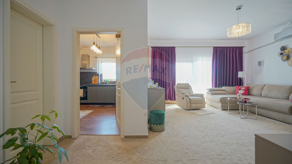 4 room Apartment for sale