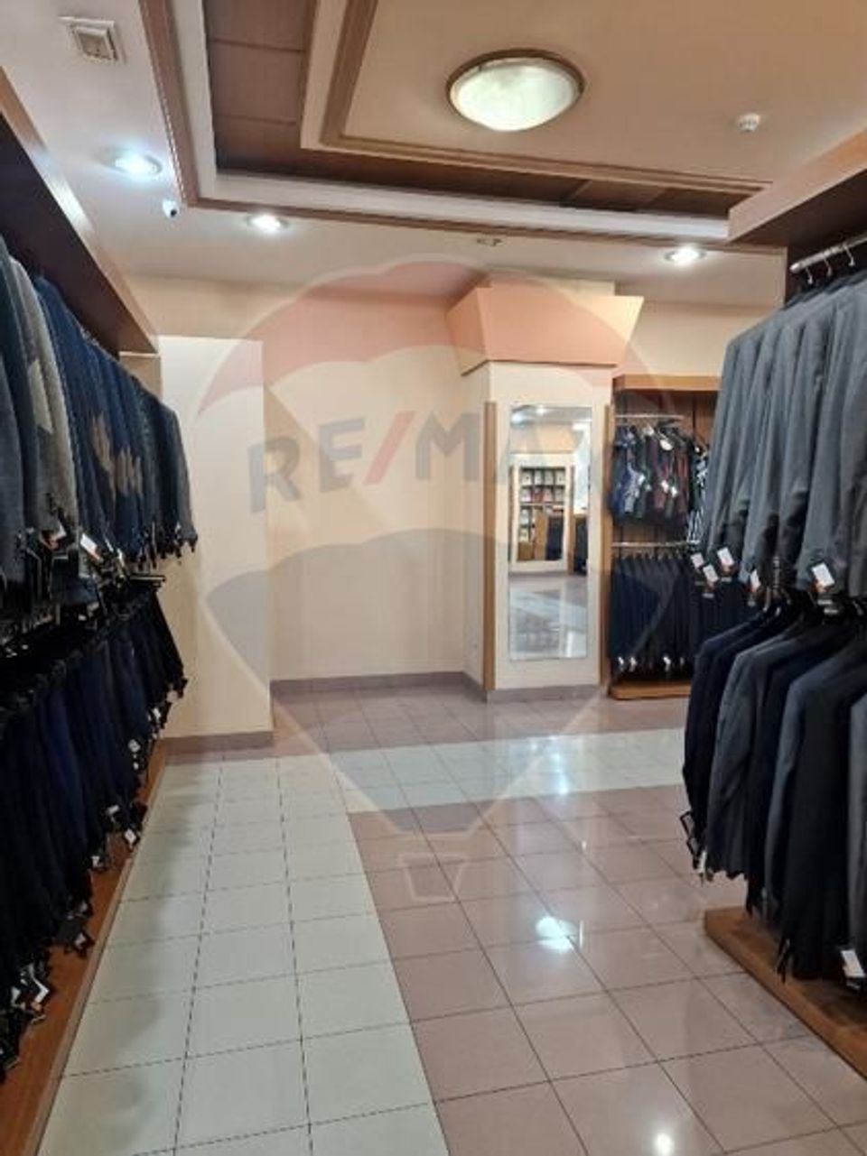 192sq.m Commercial Space for rent, Mosilor area