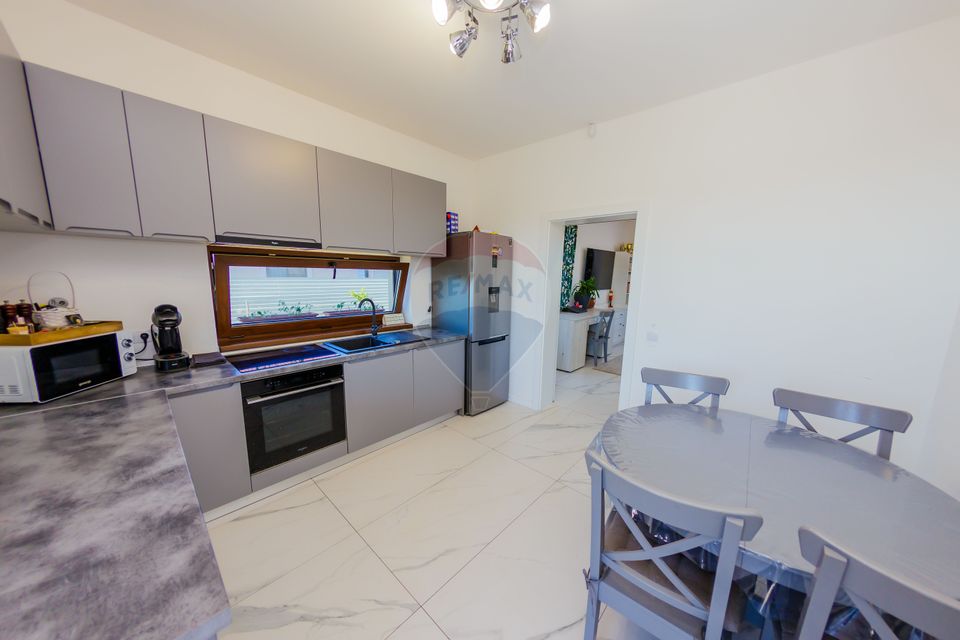 4 room House / Villa for sale