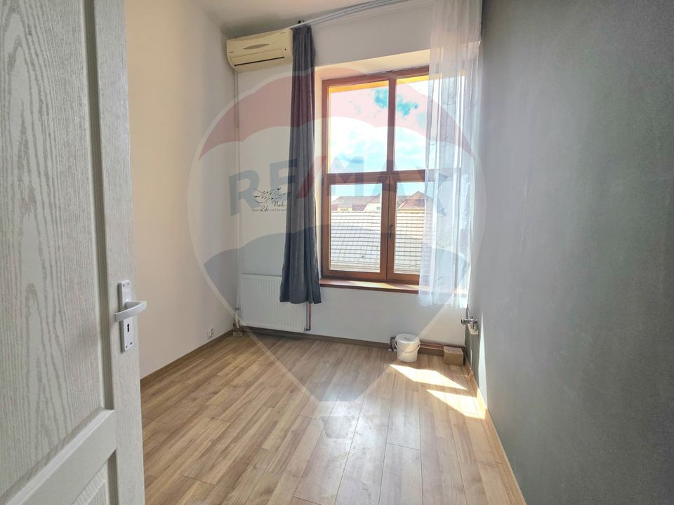 179sq.m Commercial Space for rent, Central area