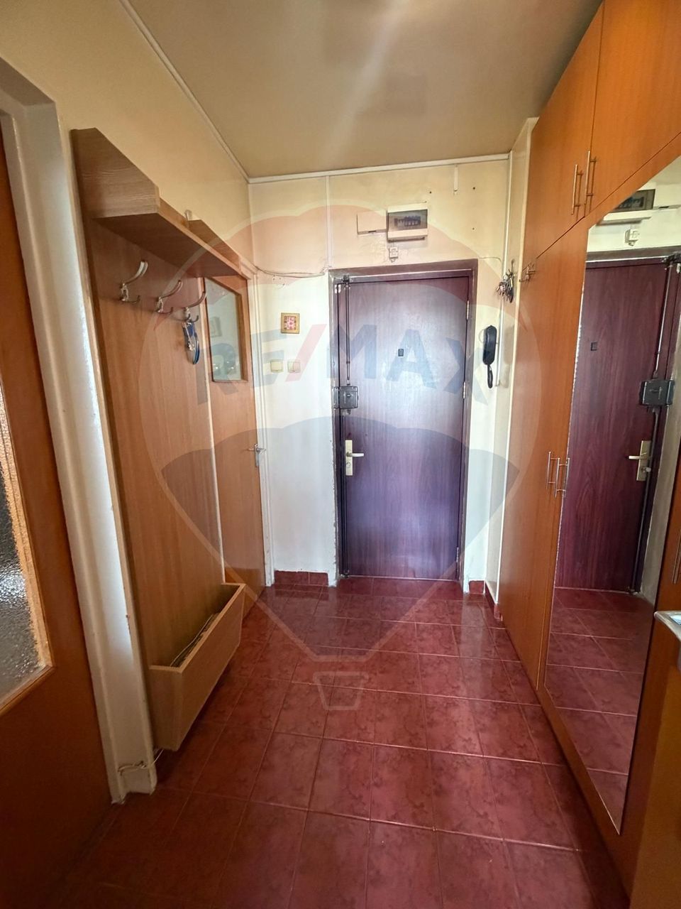 Apartament de închiriat-2 camere zona Titan