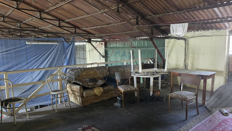 Hale pentru depozitare(lemn si metalica) in zona Giulesti