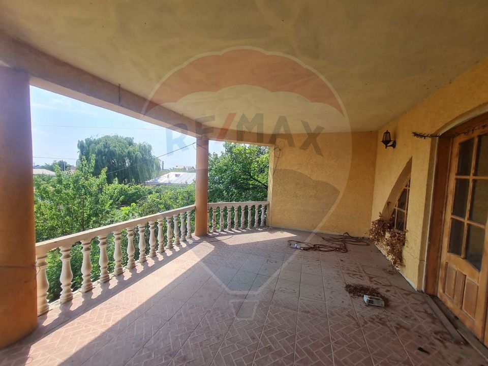 6 room House / Villa for sale