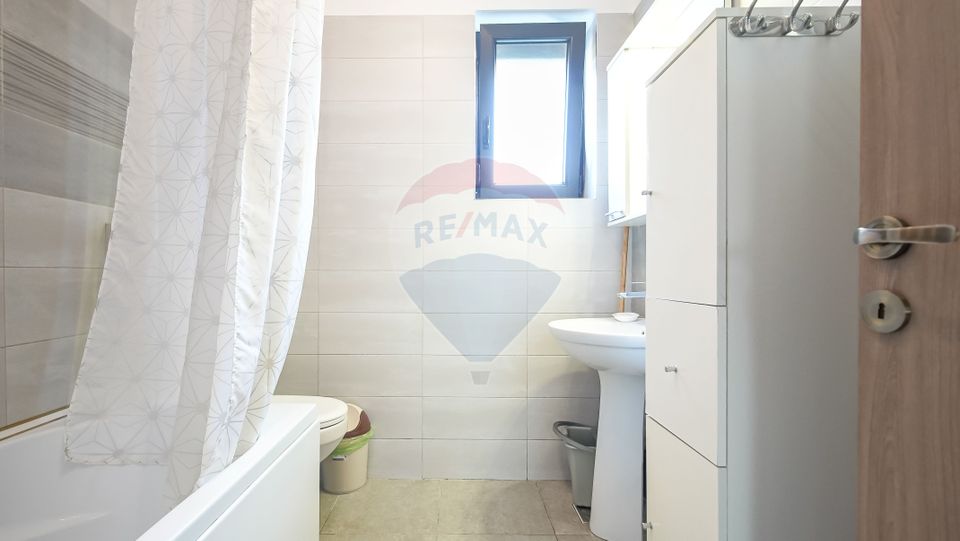 2 room Apartment for rent, Tractorul area