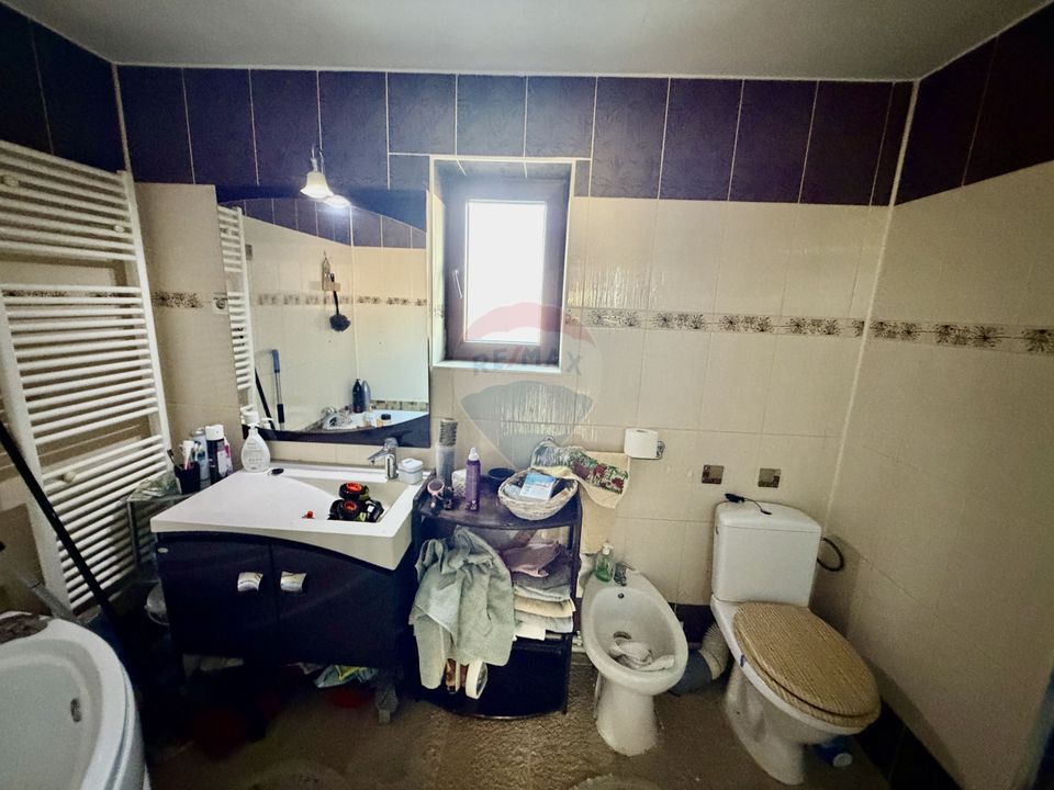 4 room House / Villa for sale