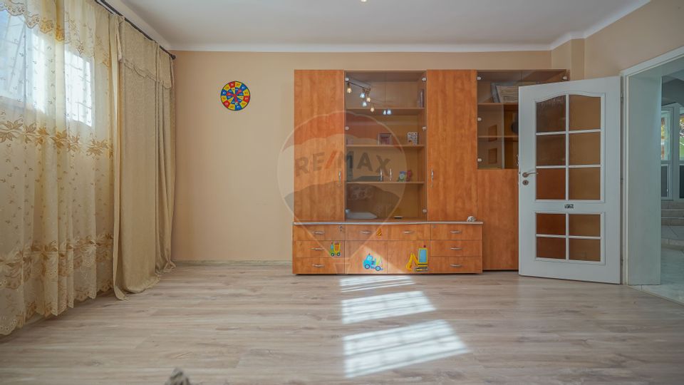 Comision 0% | Casă individuală | Garaj | Acces auto | Teren 591 mp |