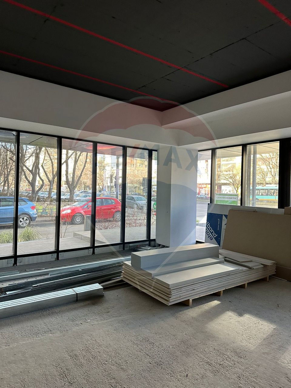 Commercial space for rent in Lujerului / Politehnica area