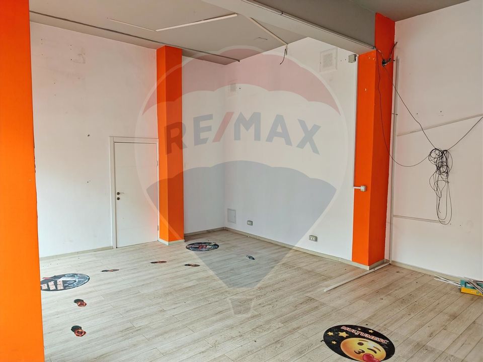 60sqm commercial space for rent in the Crangasi area