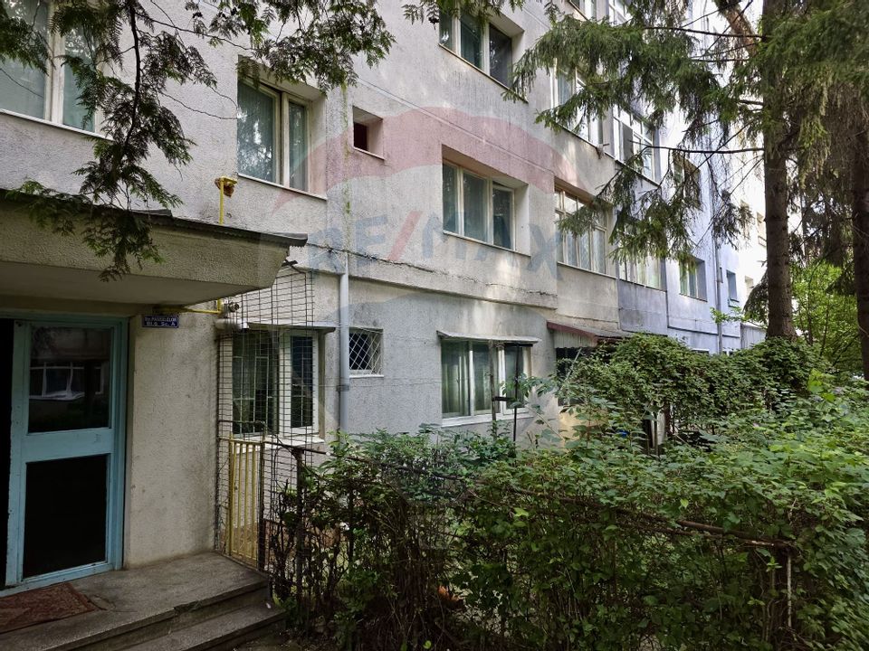 Apartament 2 camere de vânzare,Str.Panselelor- ideal pentru investiție
