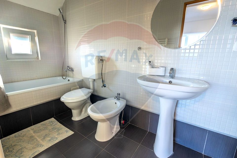 9 room Hotel / Pension for sale, Aurel Vlaicu area