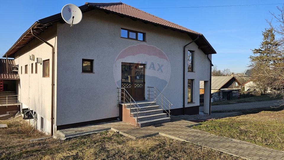 Complex comercial-cofetărie, patiserie pitzerie- Udești, Suceava