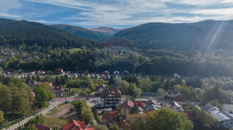 Active 3 Star Hotel in Busteni, with a View of the Bucegi Mountains!