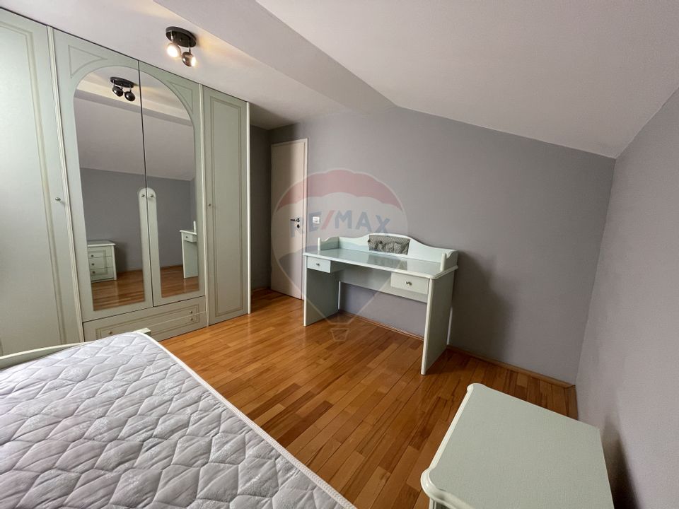 6 room House / Villa for sale, Lipovei area