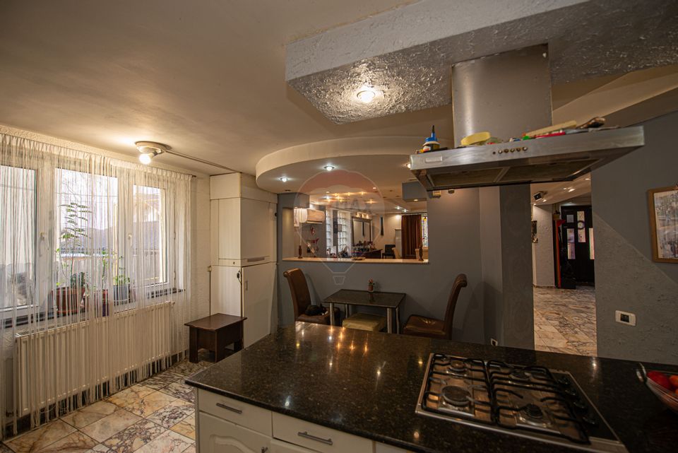 Casa 9 camere de vanzare 1200mp teren Cornetu Padure Lac Mihailesti