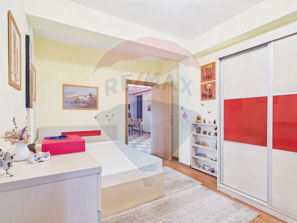 Casă / Vilă cu 6 camere de vânzare