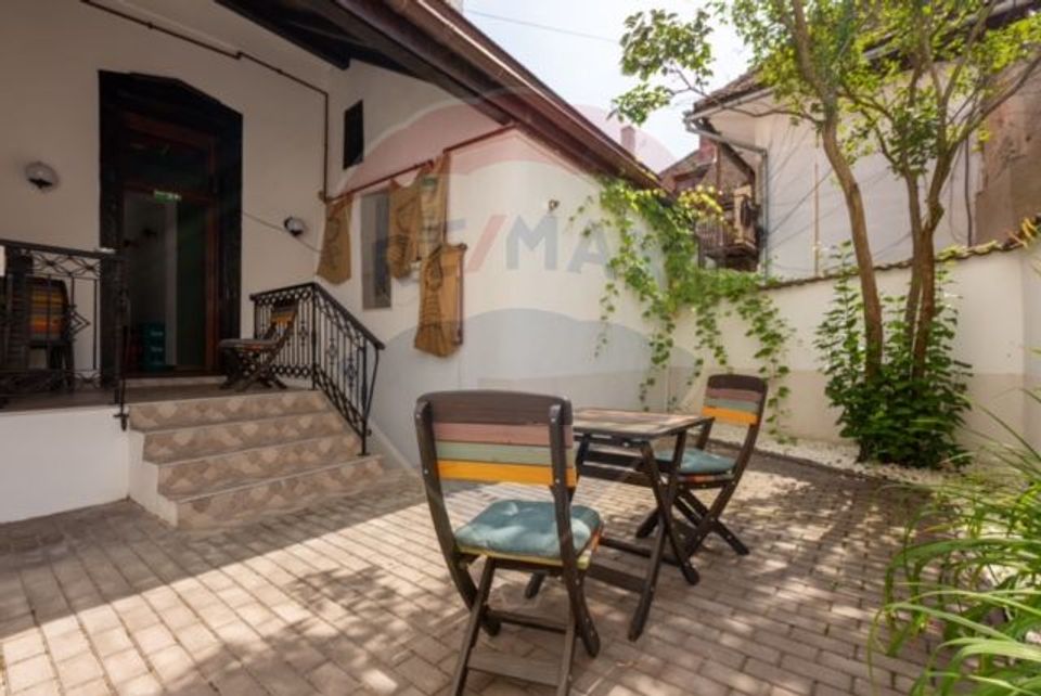 400sq.m Proprietate specială for sale, Ultracentral area