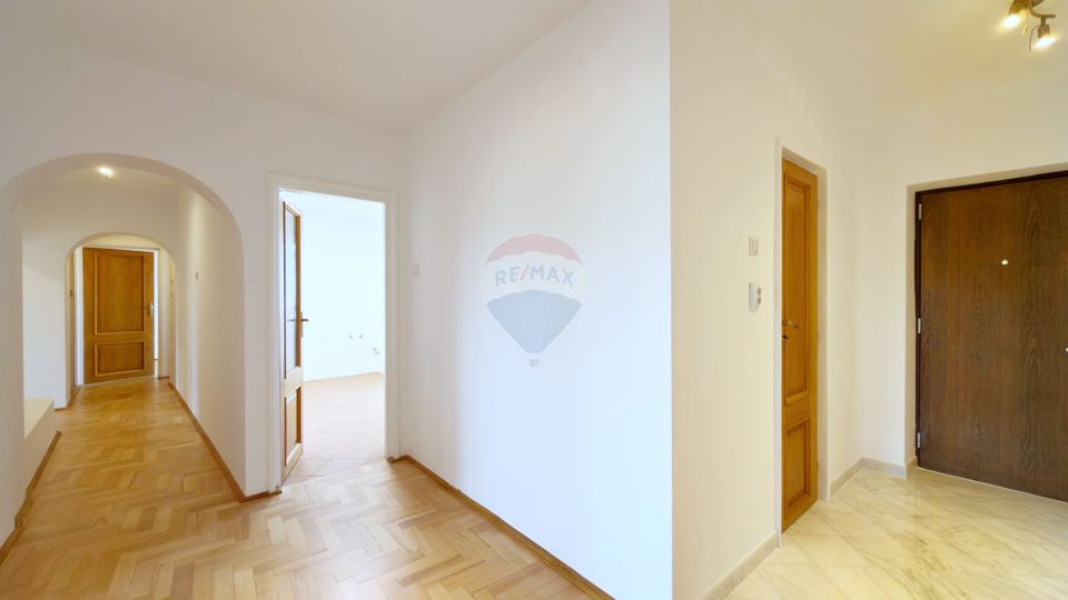 4 Camere Piata Alba Iulia 102 mp vedere Bd. Unirii si Casa Poporului