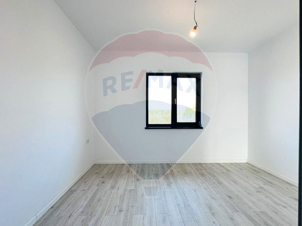 Casa noua, individuala, stil american - Crevedia