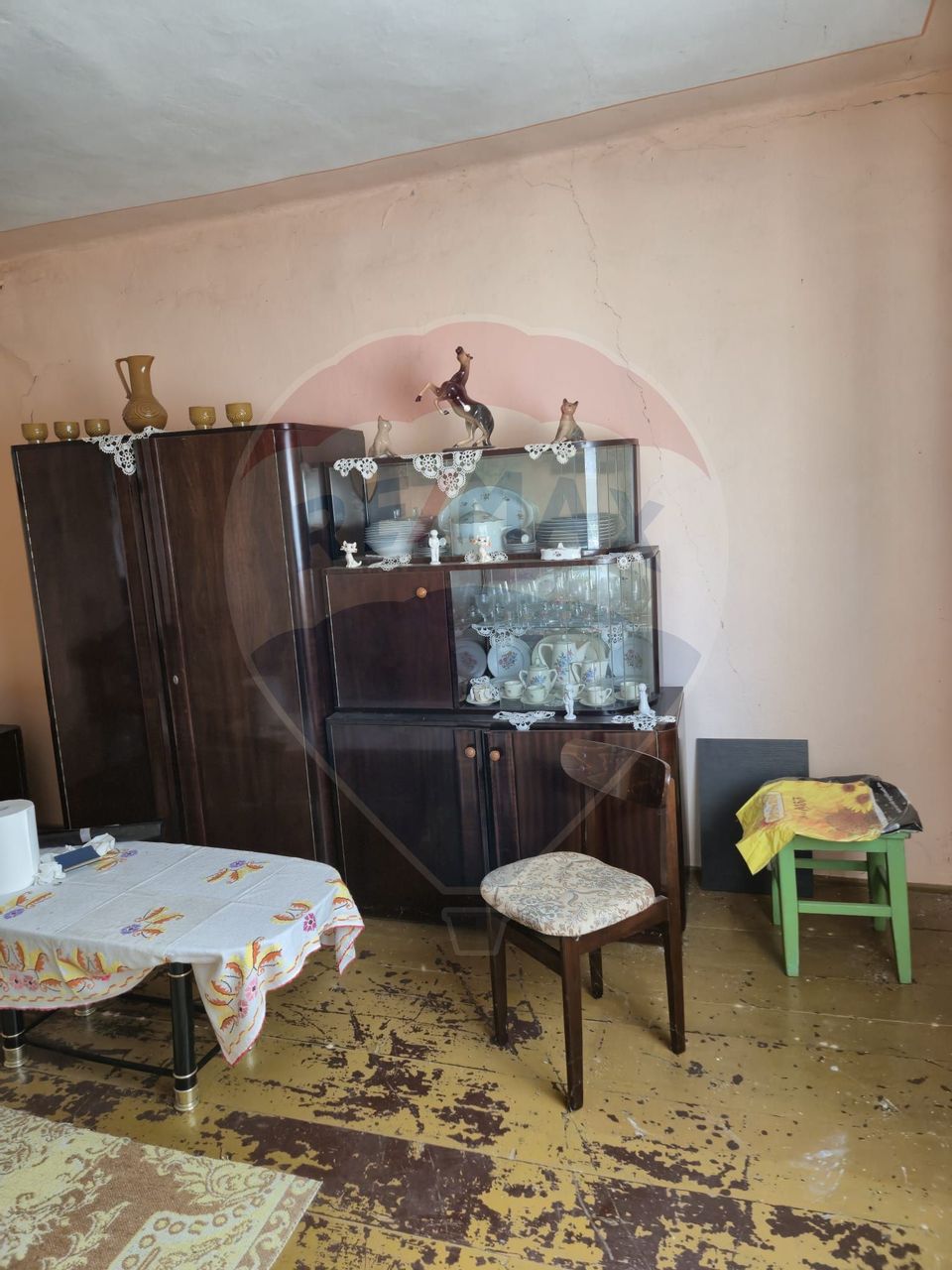 Casă / Vilă cu 4 camere de vânzare