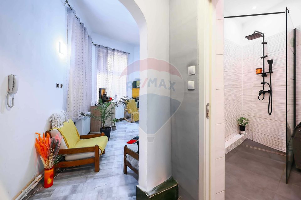 Apartament 4 Camere, Balcon, Ultracentral, Centrul Istoric De Vânzare