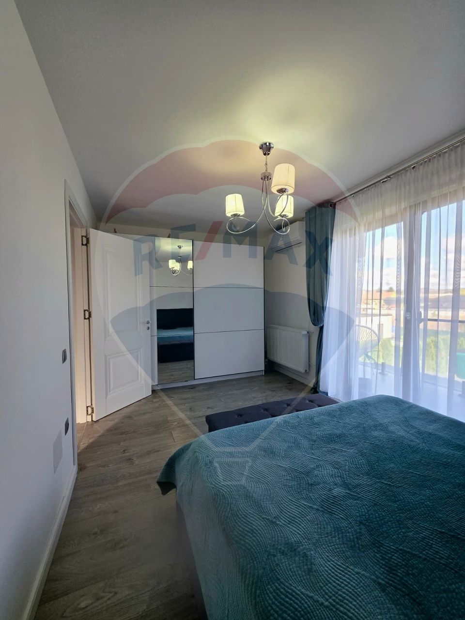 Casa noua Strada Aviatorilor Medias