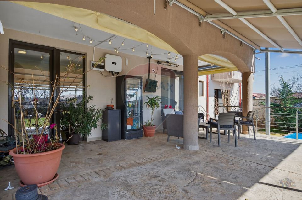 Vila cu design spectaculos, tehnologie smart & lifestyle complet