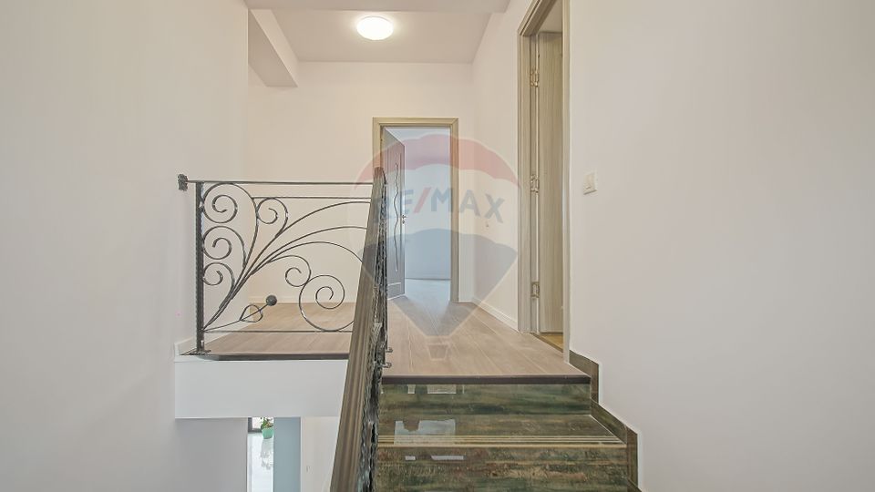 Casă modernă Bunloc, vedere Bucegi, 186 mp, comision 0