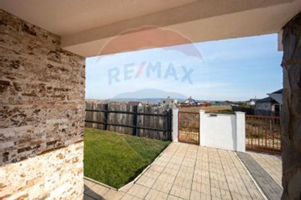 4 room House / Villa for sale