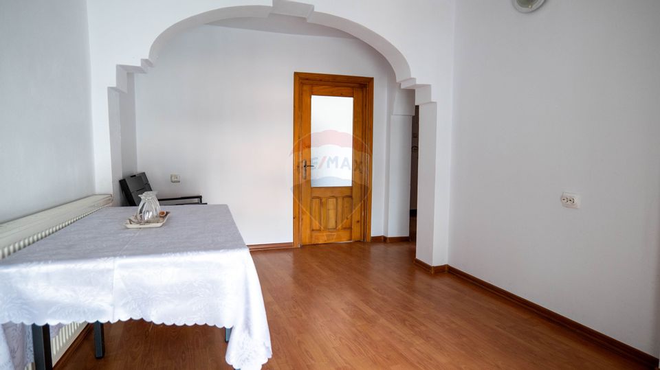 330sq.m Commercial Space for sale, Central area