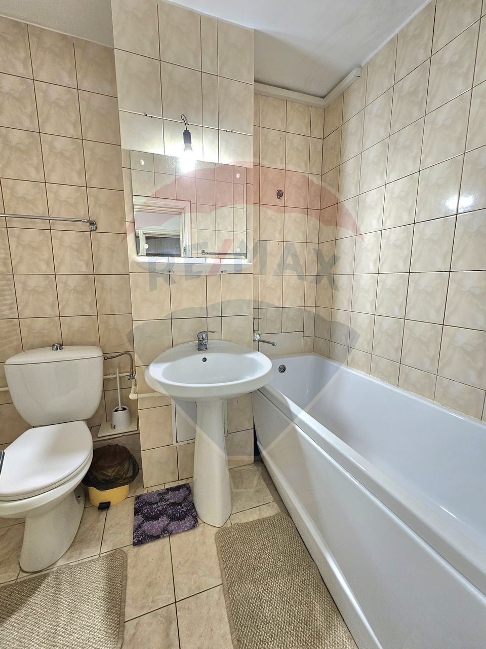 Apartament 3 camere de inchiriat zona Gara Constanta