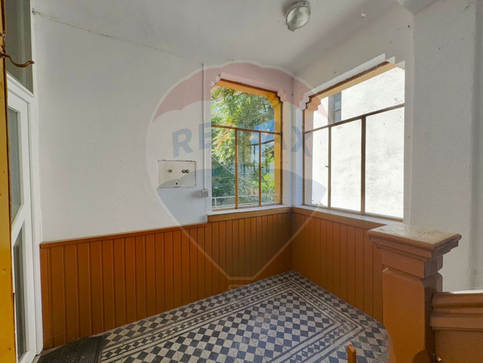 Casă / Vilă cu 6 camere de vânzare în zona Elisabetin