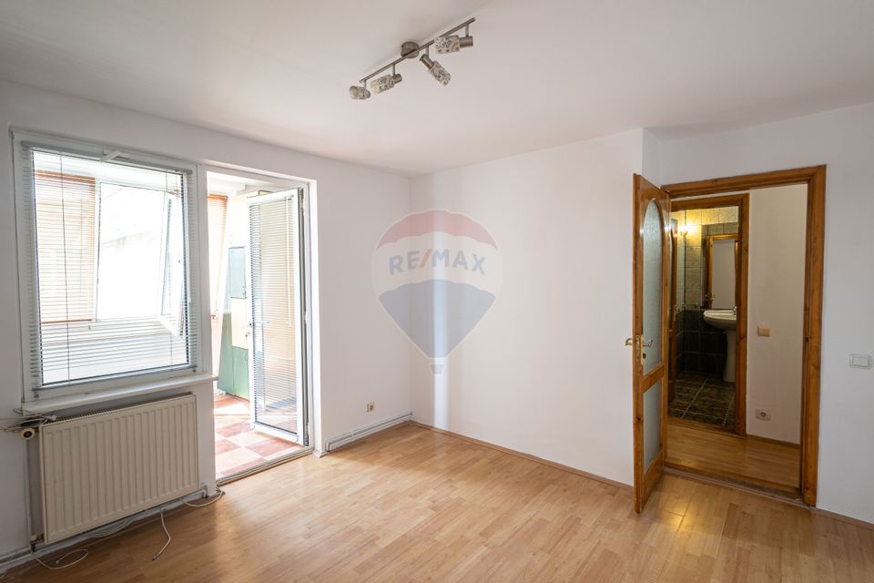 Apartament cu 3 camere de vânzare în Sebeș COMISION 0%