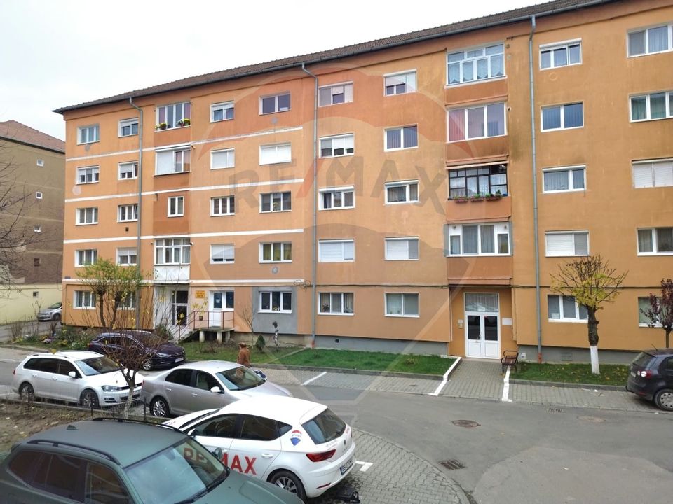 Apartament cu doua camere Vitrometan
