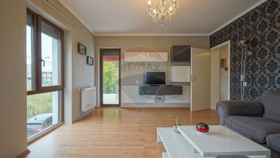 !! VANDUT !!  Apartament in vila, 3 camere, Nicolae Labis, Tractorul