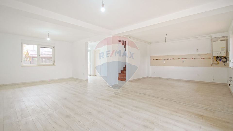 Comision 0 | Casă înșiruită de vânzare în Sânpetru