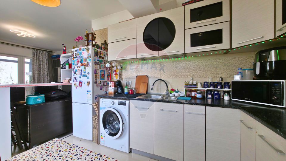 Apartament 3 camere 1 Decembrie de Vanzare