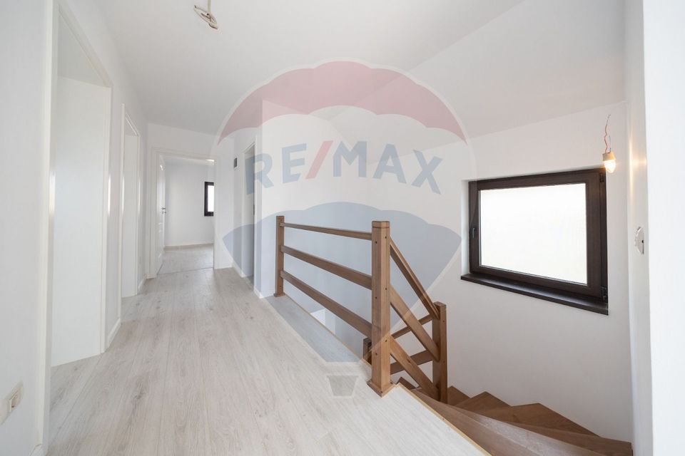 4 room House / Villa for sale