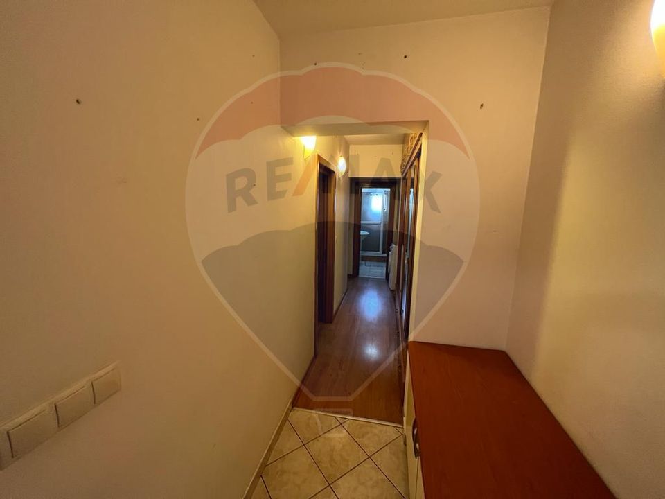 Apartament 3 camere  zona Doi Stejari