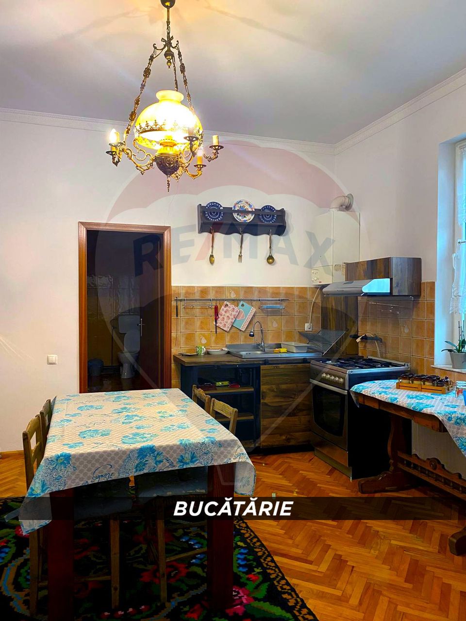 Apartament cu 3 camere de inchiriat-Centru Istoric