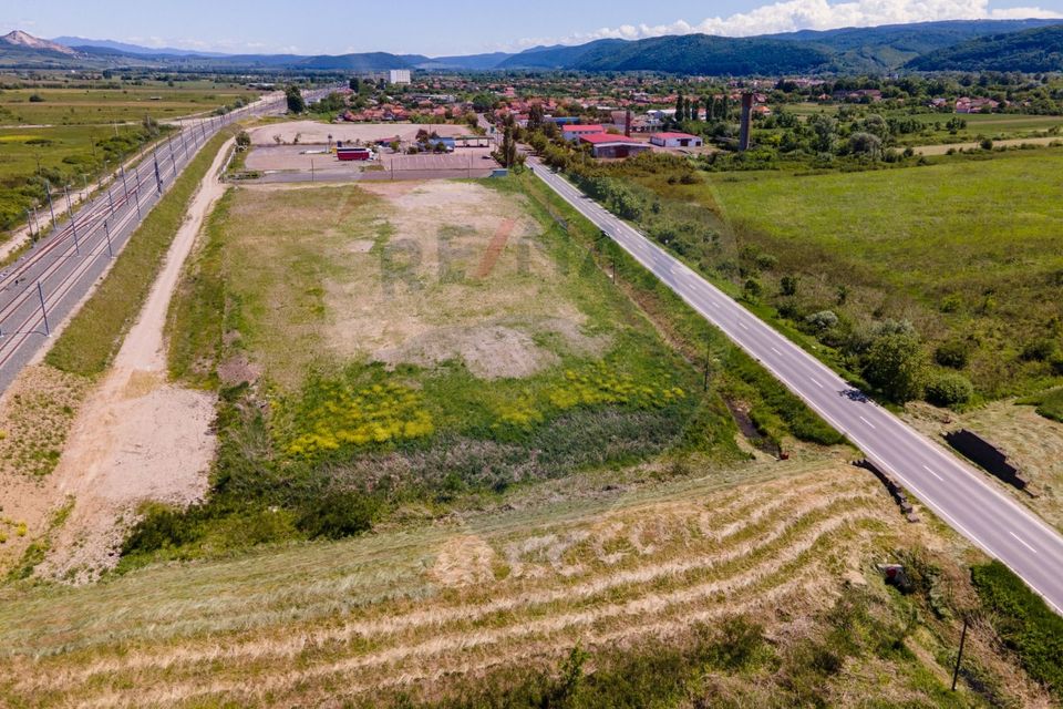 Land 21,536sqm Ilia / Strada principala