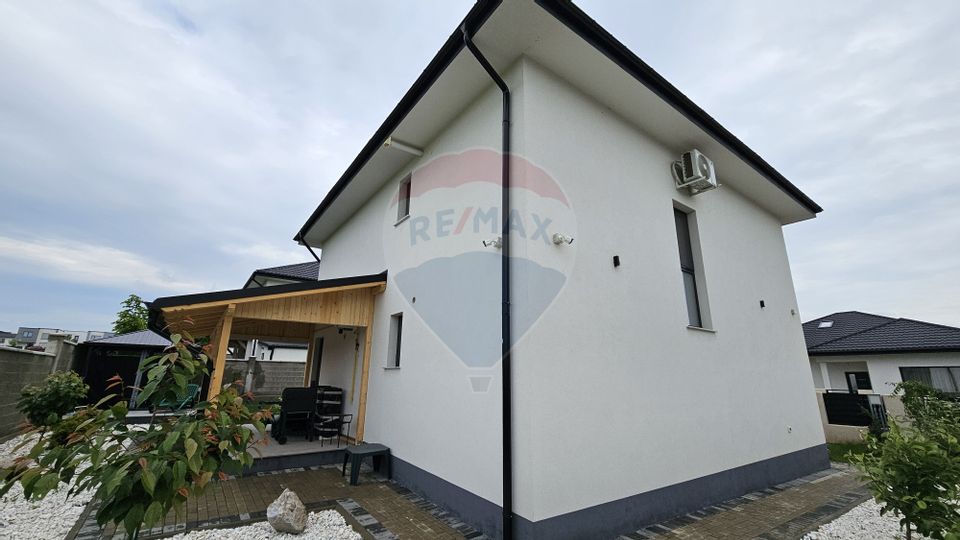 5 room House / Villa for sale