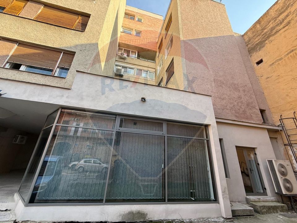 90sq.m Office Space for rent