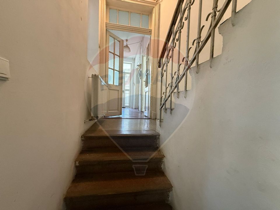 DE ÎNCHIRIAT: Casă/Vilă spațioasă  8 camere  Zona Gara de Nord