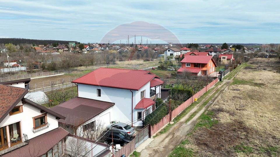 5 room House / Villa for sale