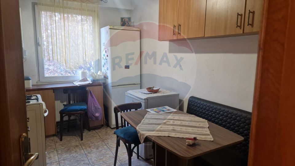 Apartament cu 4 camere de închiriat/ pet friendly/ cazare muncitori