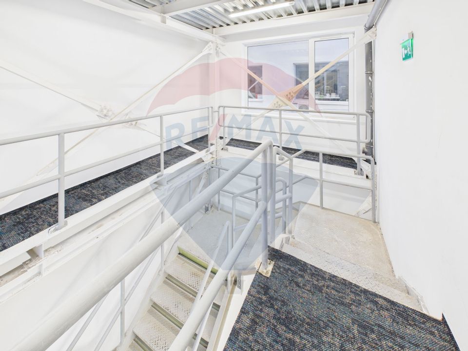 Spațiu industrial de 1,248mp de vânzare în zona Berceni